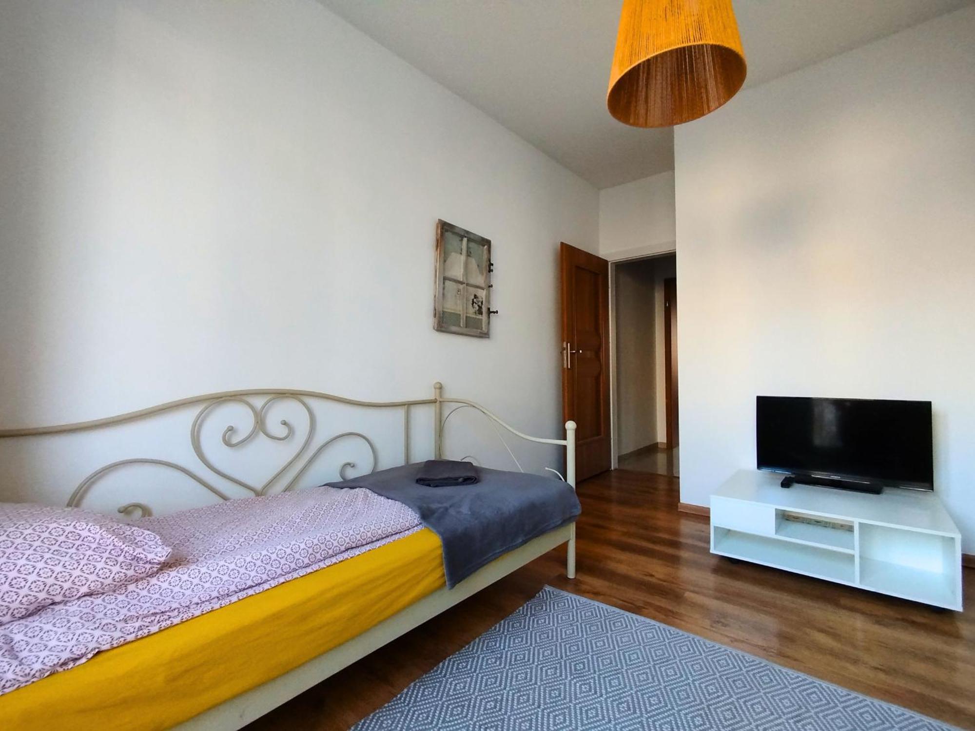 Apartament Z Ogrodem W Sercu Torunia Exterior foto