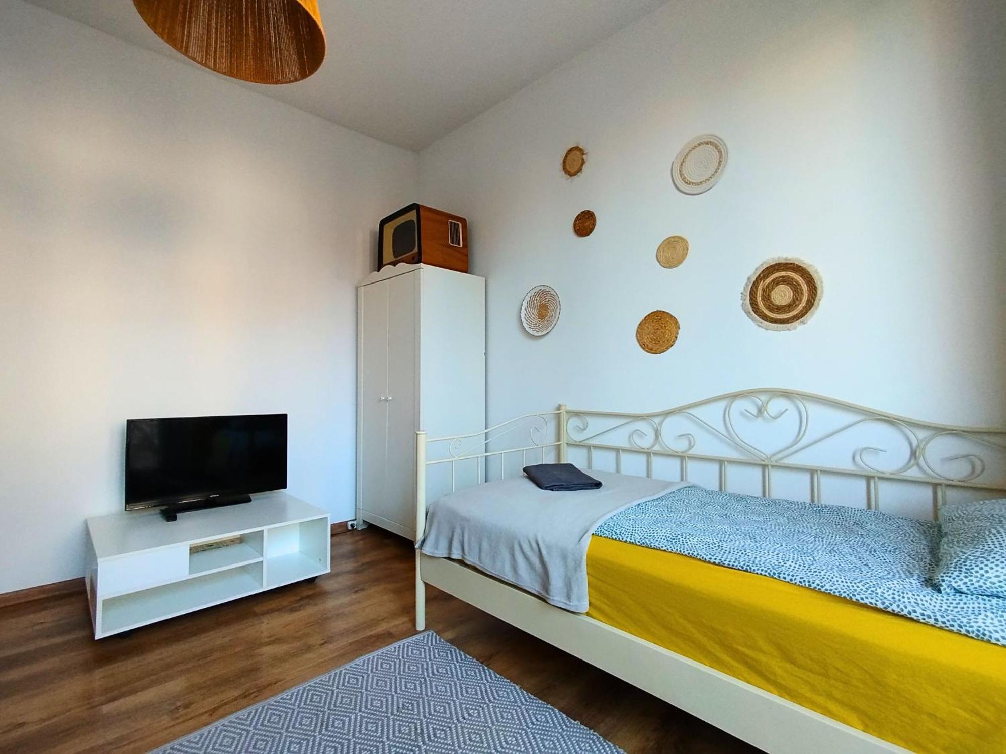 Apartament Z Ogrodem W Sercu Torunia Exterior foto