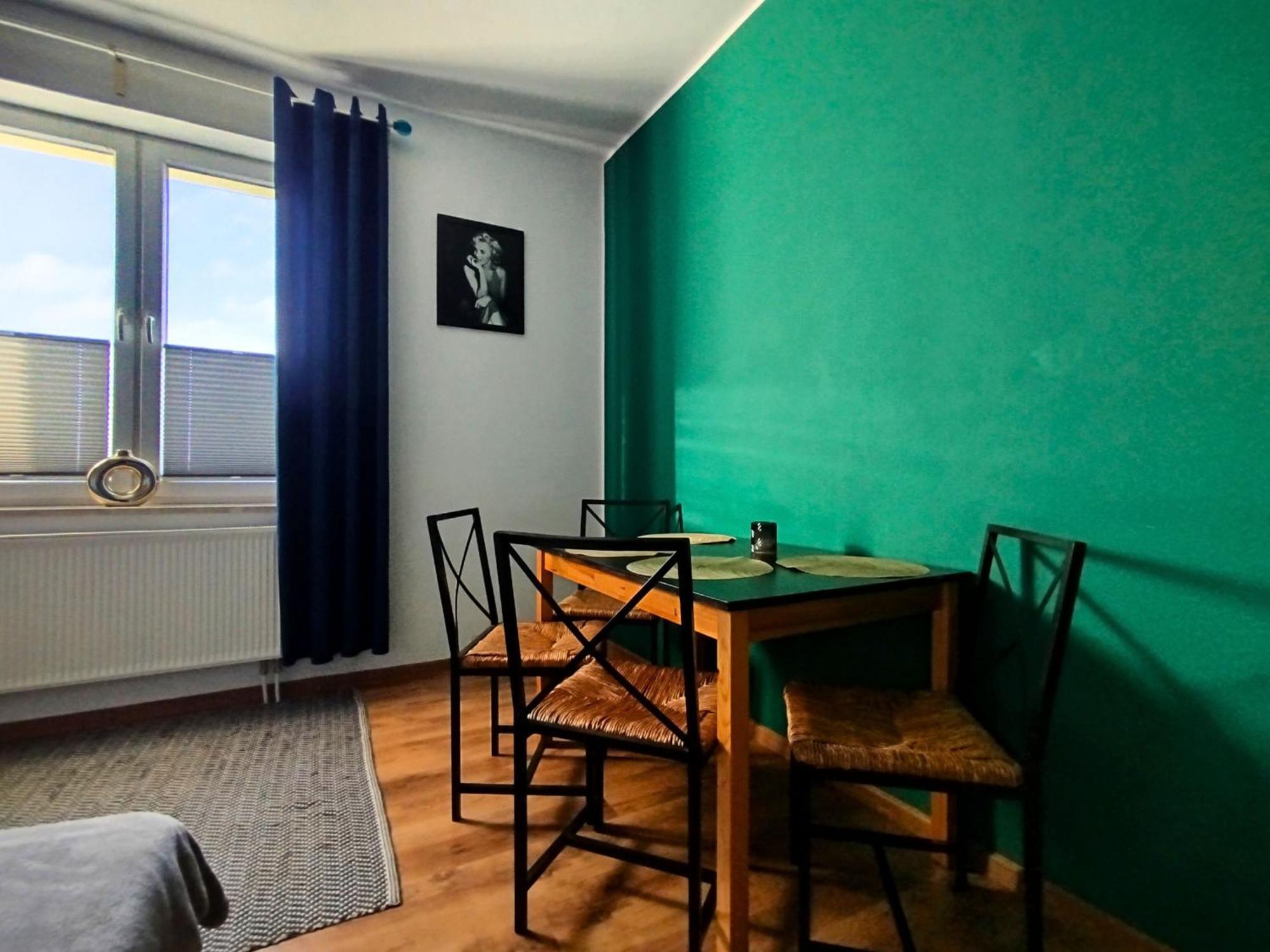 Apartament Z Ogrodem W Sercu Torunia Exterior foto