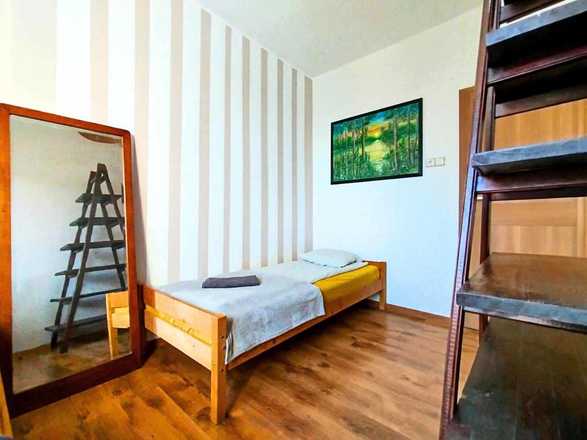 Apartament Z Ogrodem W Sercu Torunia Exterior foto